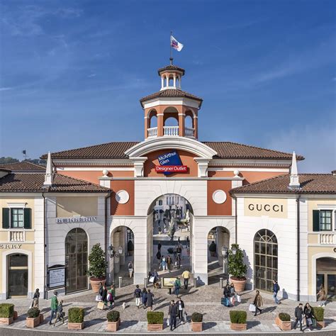 outlet mall milan gucci|serravalle outlet italy.